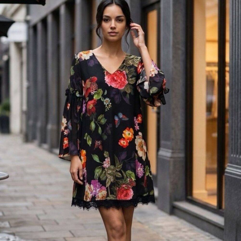 Alexia Admor Black Floral V-Neck Long Sleeve Sheath Dress W/ Bell sleeves small
